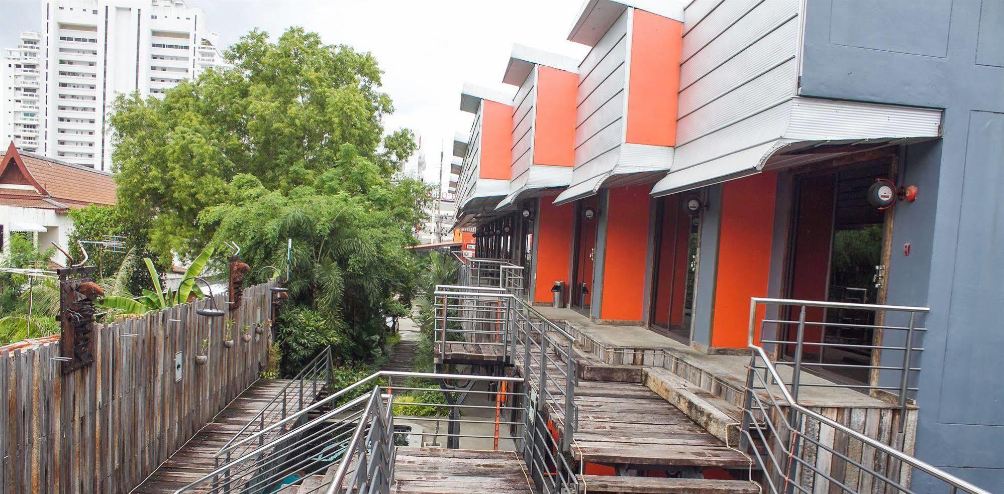 Nicky'S Handlebar Patong Exterior foto